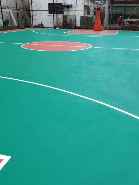 任县 球场长期使用易出现地面开裂